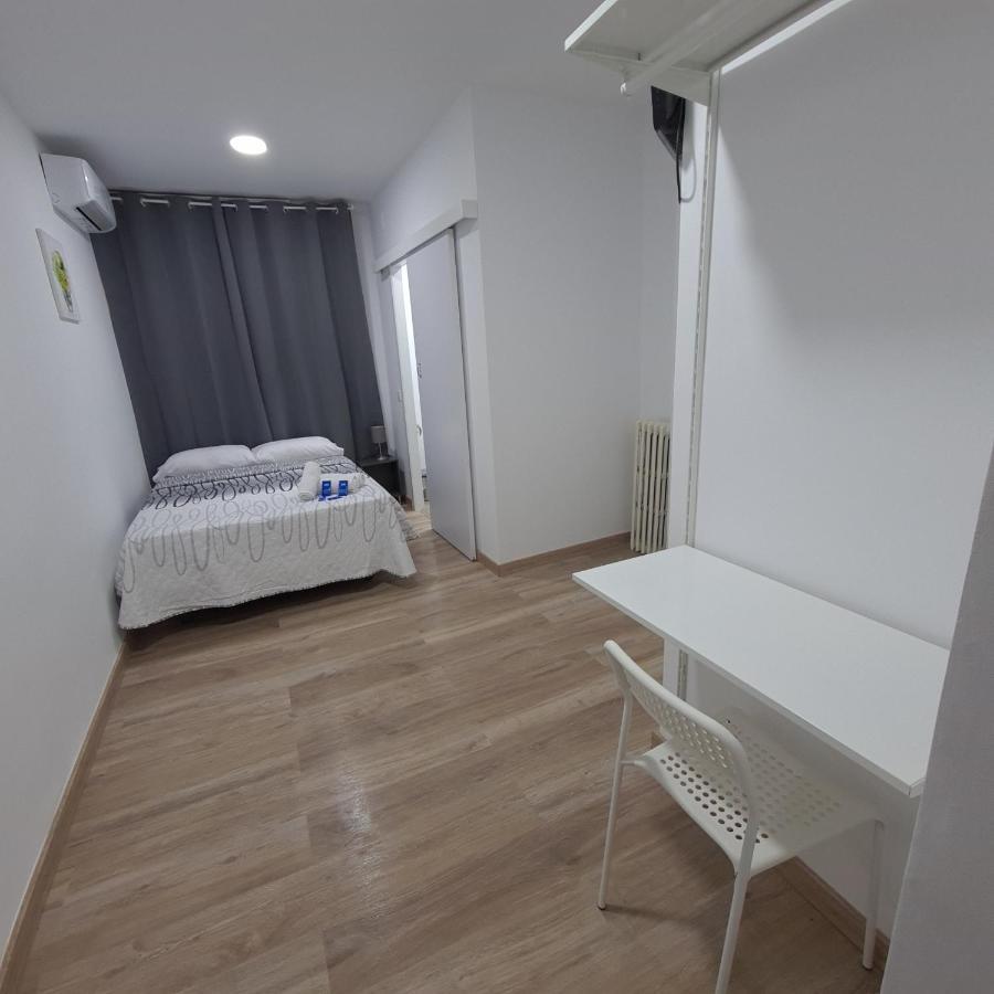 Hostal Vara Madrid Eksteriør bilde