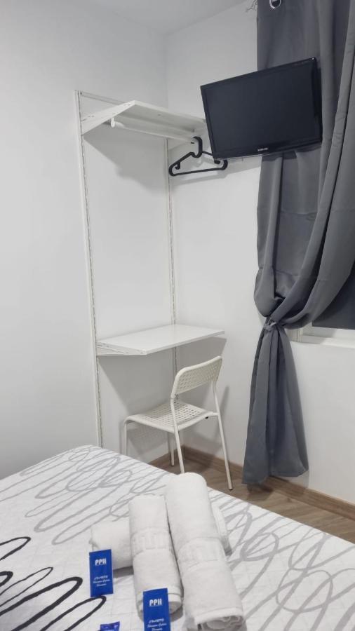 Hostal Vara Madrid Eksteriør bilde